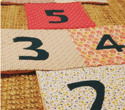 Contes : Les petits pas sont lune